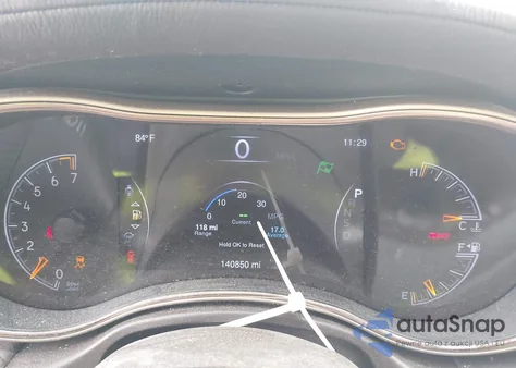 2015 Jeep Grand Cherokee Summit z USA, uszkodzony, nr VIN 1C4RJFJG1FC629969